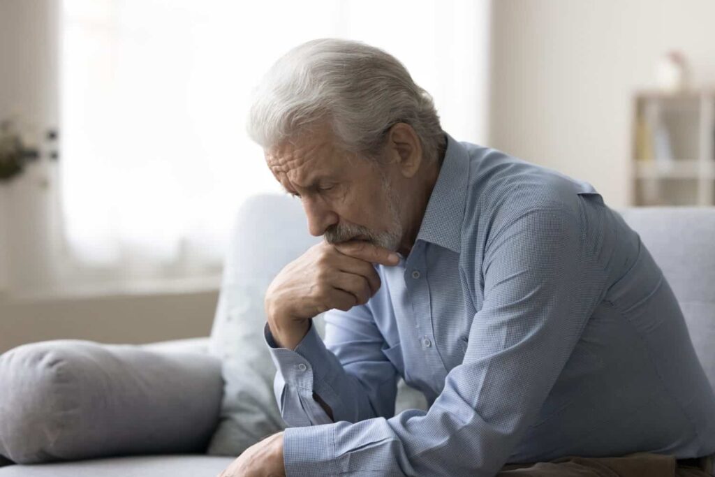 Gen Z Writer Uncovers 6 Costly Regrets After Interviewing 200 Retirees — Are You Making These Mistakes? 2 Social Lives